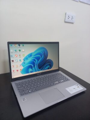 LAPTOP ASUS COREI3 1OGENERACIÓN