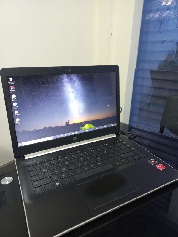 LAPTOP HP AMD RYZEN 3 2200U